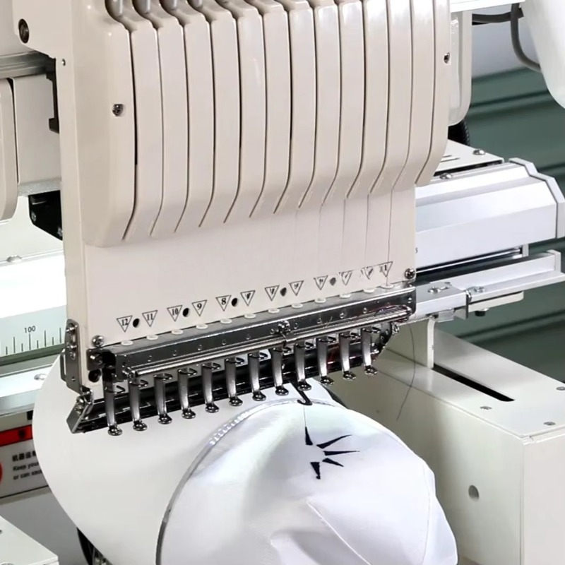 Machine à broder informatisée  - Sewing Machine For Textile avis et prix